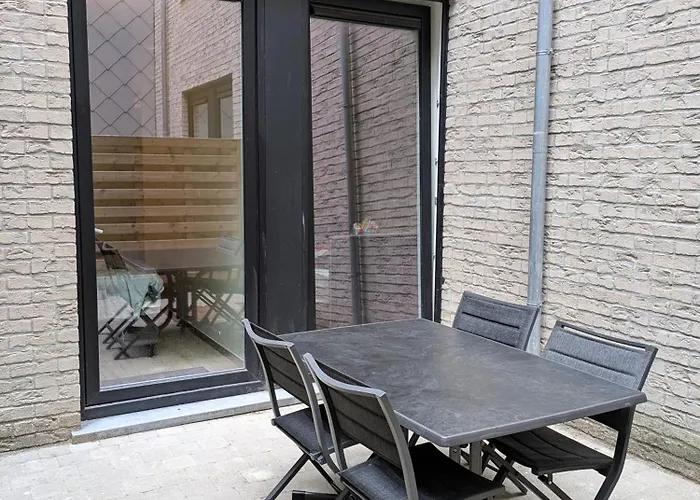 公寓 New Modern In The Heart Of T73 奥斯滕德